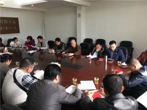 房總集團(tuán)第一、第二黨支部開展支部納新和學(xué)習(xí)十九大專題會(huì)議