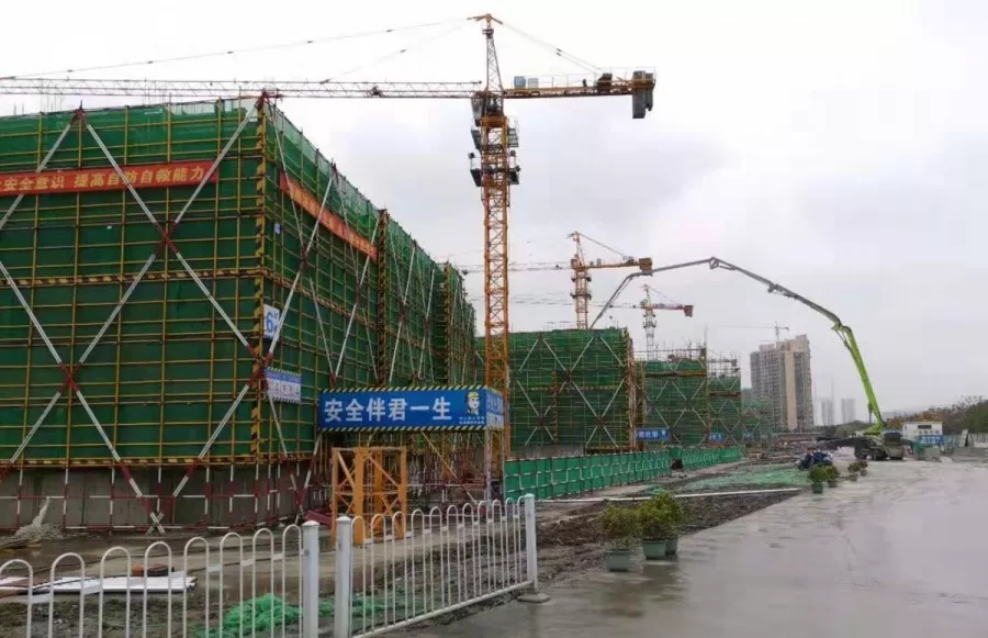 市北32號地塊提前完成地下室結(jié)頂！